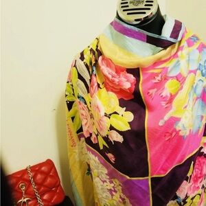 Auth Leonardo Paris Silk Large Floral Multicolor Scarf